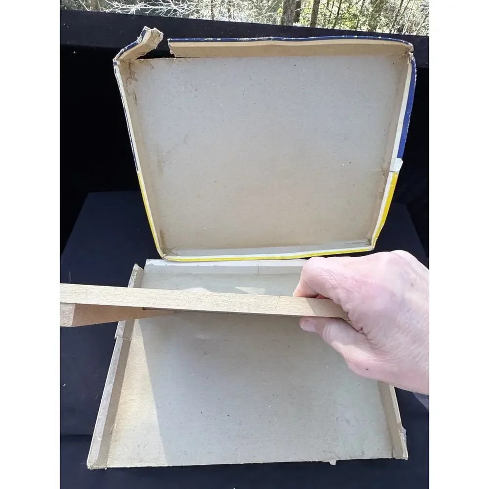 Vintage 1940’s Junior Artist DRAWING Set Wood Easel IN BOX